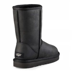 Ugg Classic Short Leather Boots
